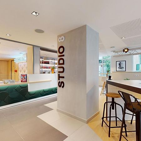 Studio 8 ฟงแตนโบล ภายนอก รูปภาพ